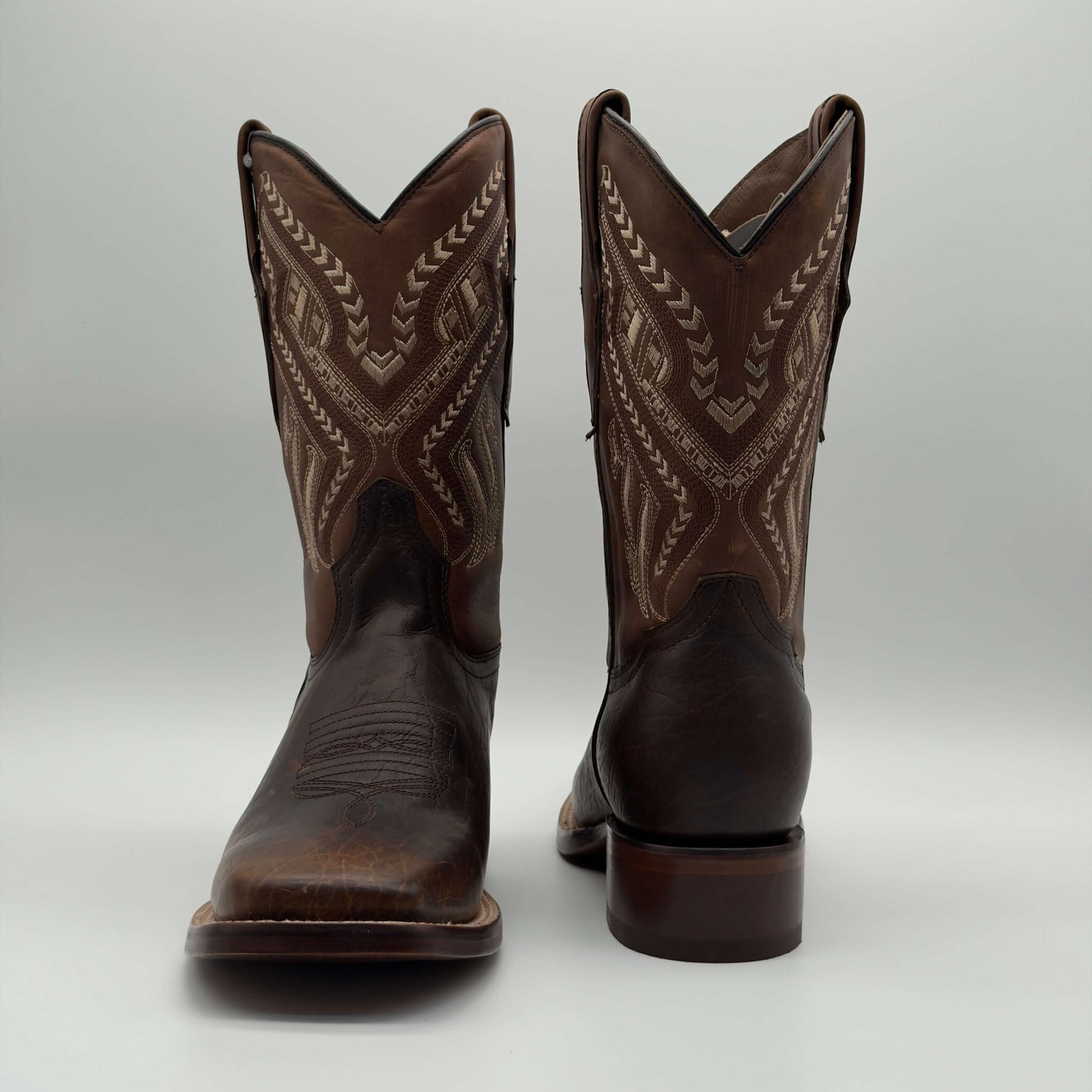 Bota Vaquera Tabaco Bicolor Punta Cuadrada — Suela de Cuero