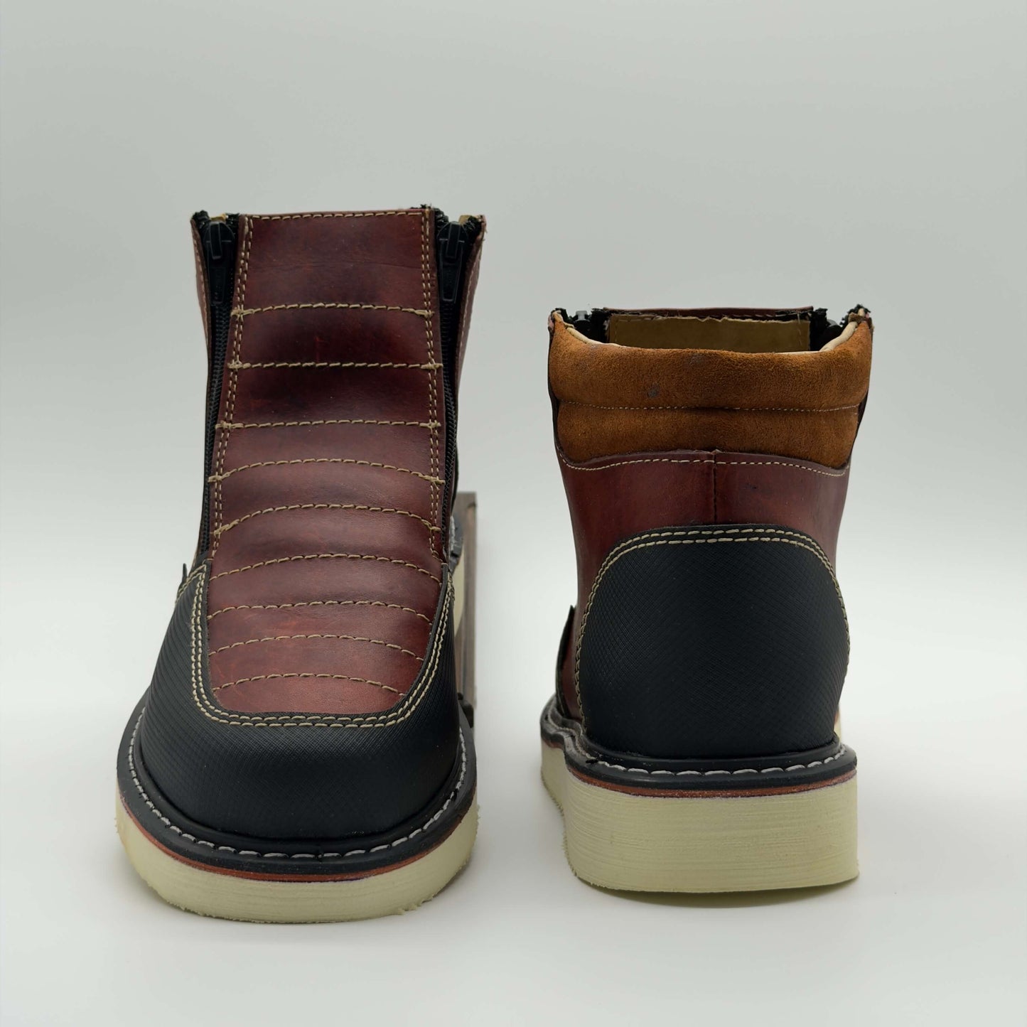 Zapato de Trabajo Doble Cierre Crazy Shedrón Mil Rayas — 100% Piel