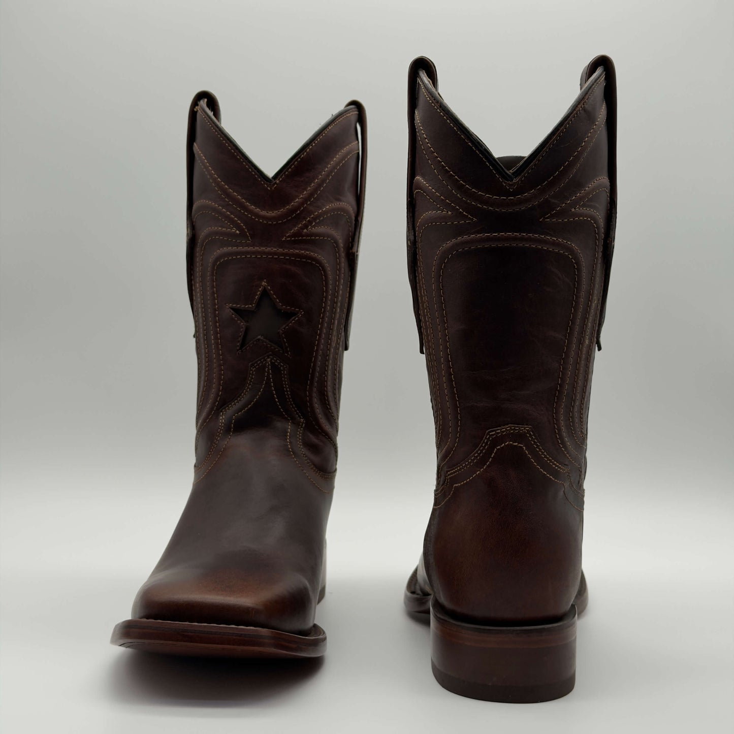 Bota Vaquera Tabaco Punta Cuadrada — Suela de Cuero