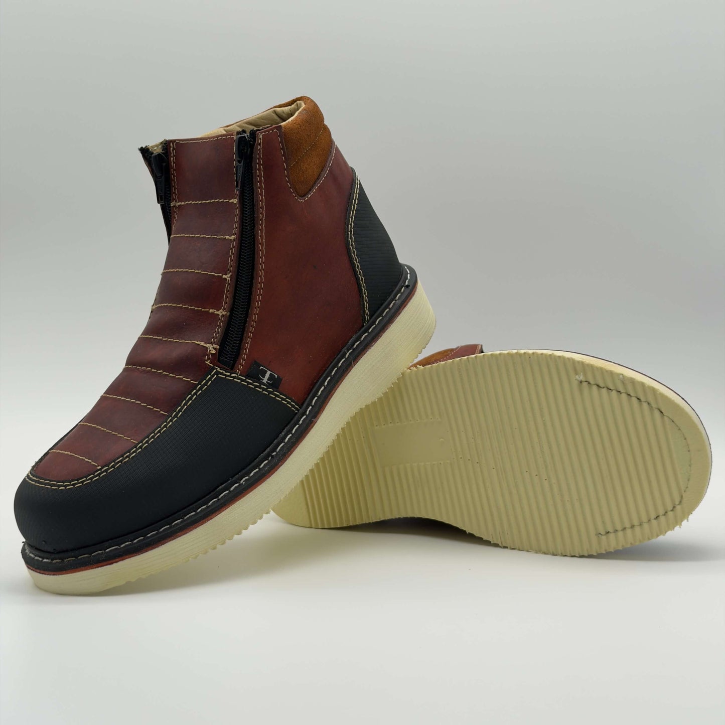 Zapato de Trabajo Doble Cierre Crazy Shedrón Mil Rayas — 100% Piel
