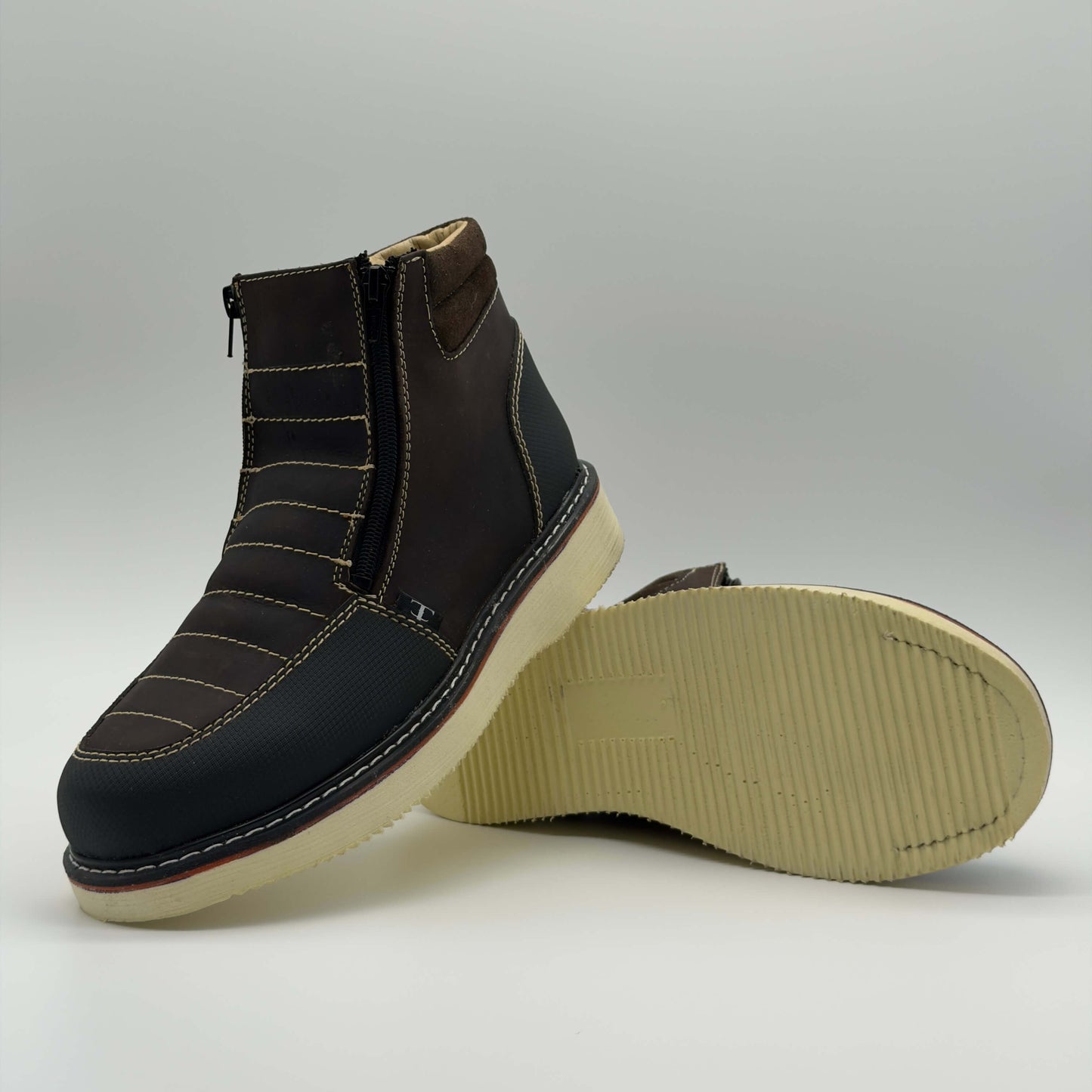 Zapato de Trabajo Doble Cierre Crazy Café Mil Rayas — 100% Piel