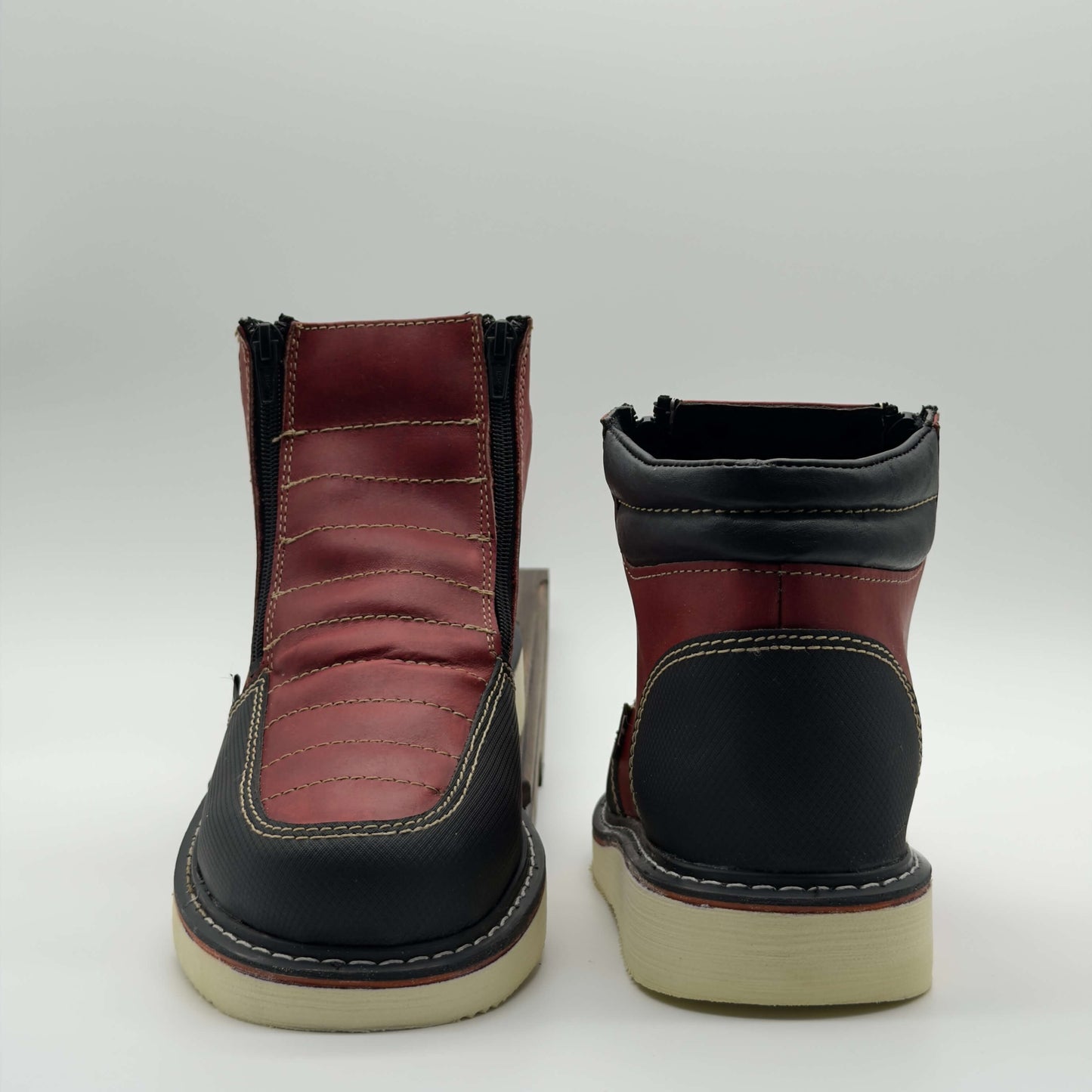 Zapato de Trabajo Doble Cierre Crazy Vino Mil Rayas — 100% Piel